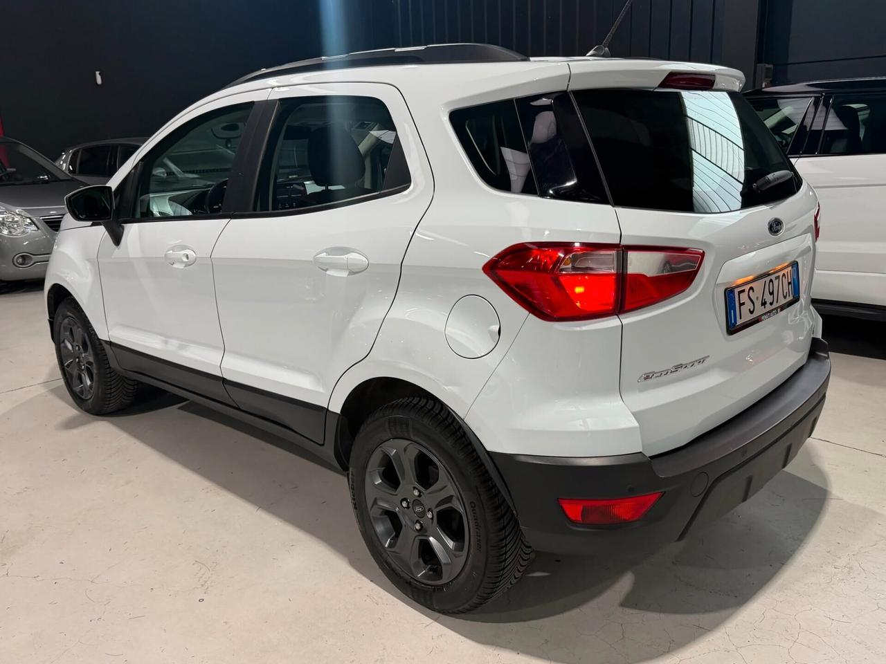 Ford EcoSport Benzina Manuale titanium Neopatentati