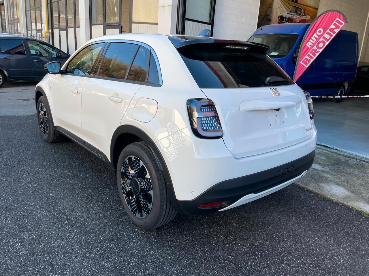 Fiat 600 Hybrid 145 CV DCT MHEV La Prima