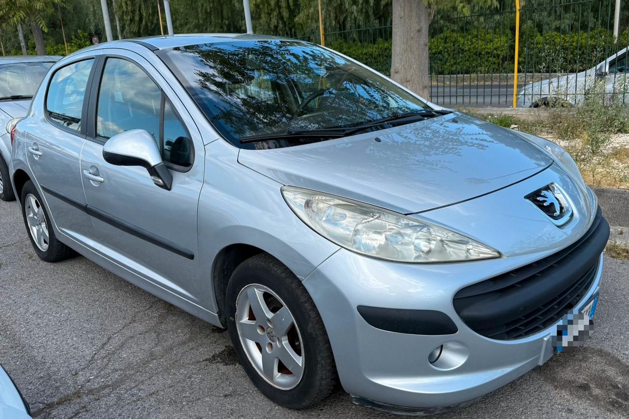 Peugeot 207 1.4 HDi 70CV 3p. ONE Line