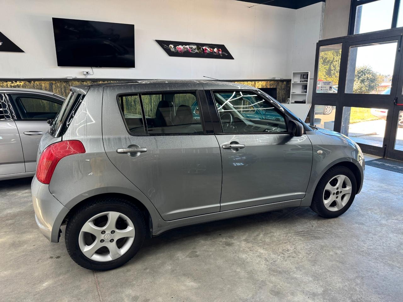 Suzuki Swift 1.3 5p. GL