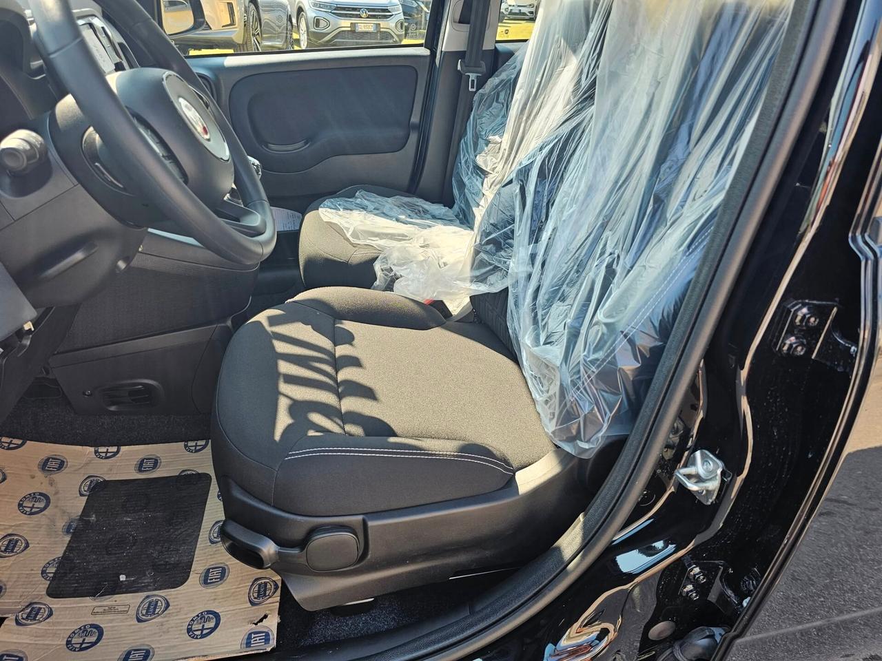 Fiat Panda 1.0 Hybrid KM 0 Senza Obbligo di Finanziamento
