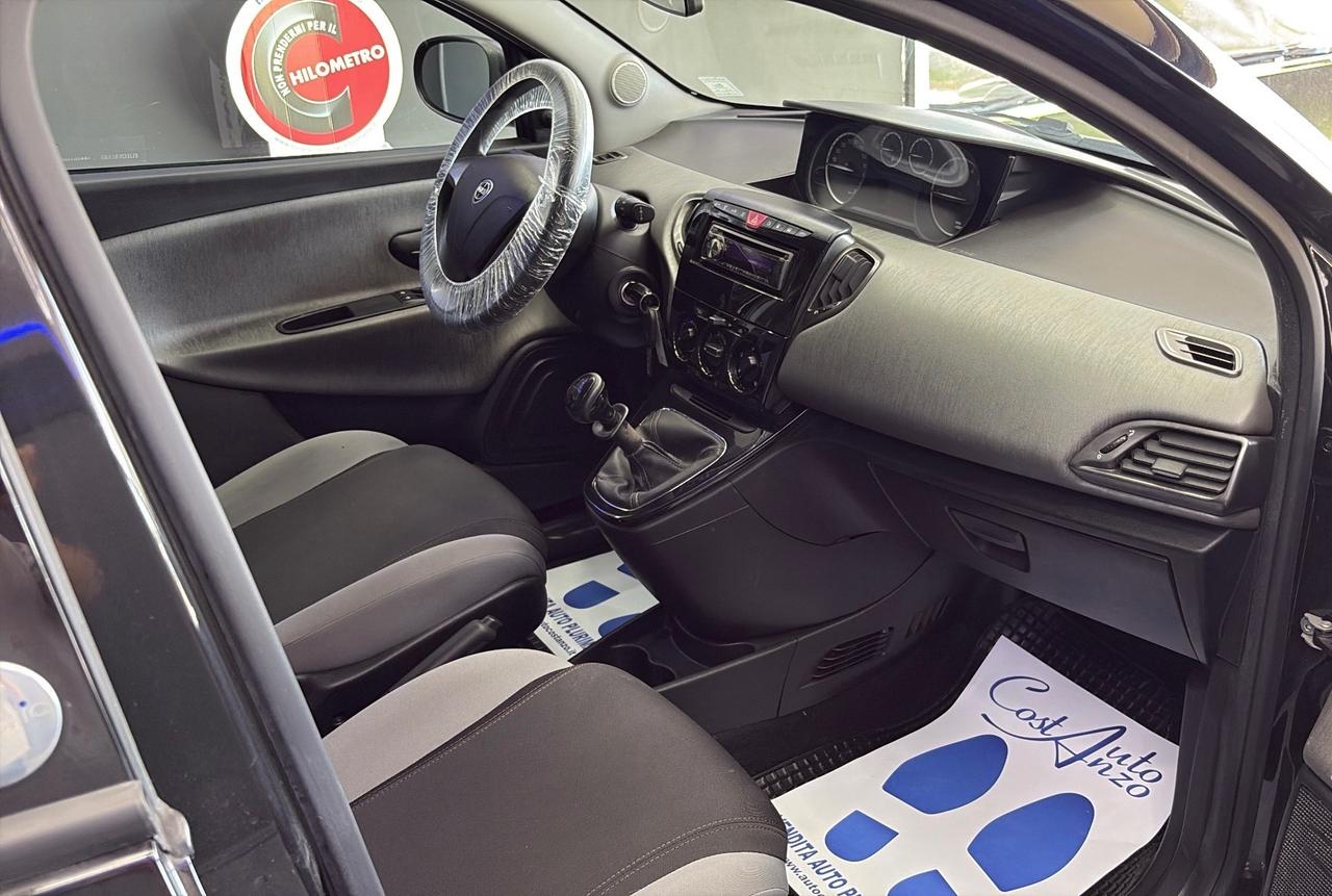 Lancia Ypsilon 1.2 GPL Ecochic Gold 2013