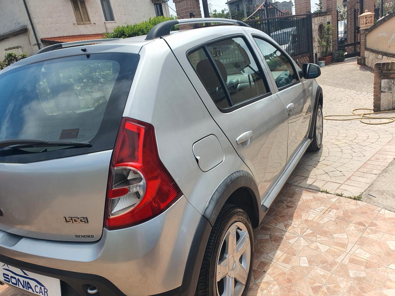 Dacia Sandero Stepway 1.5 dCi 90CV neopatentati