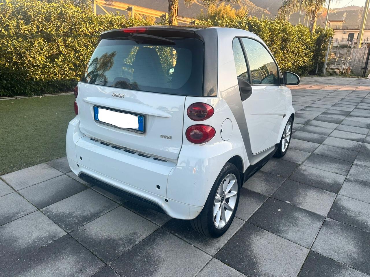 Smart ForTwo 1000 52 kW MHD Urbanrunner 2015 TETTO PANORAMICO