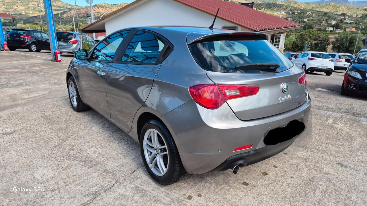 Alfa Romeo Giulietta 1.6 JTDm-2 105 CV