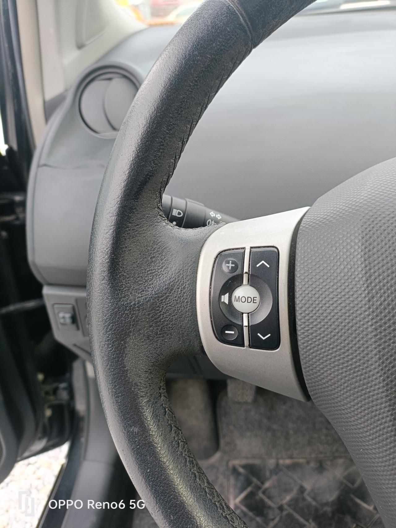 Toyota Yaris 1.3 5 porte Sol