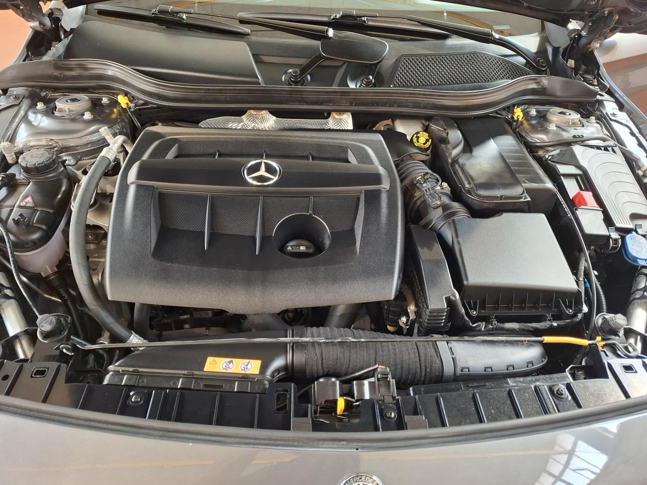 Mercedes-benz GLA 180 d Automatic Premium full optional