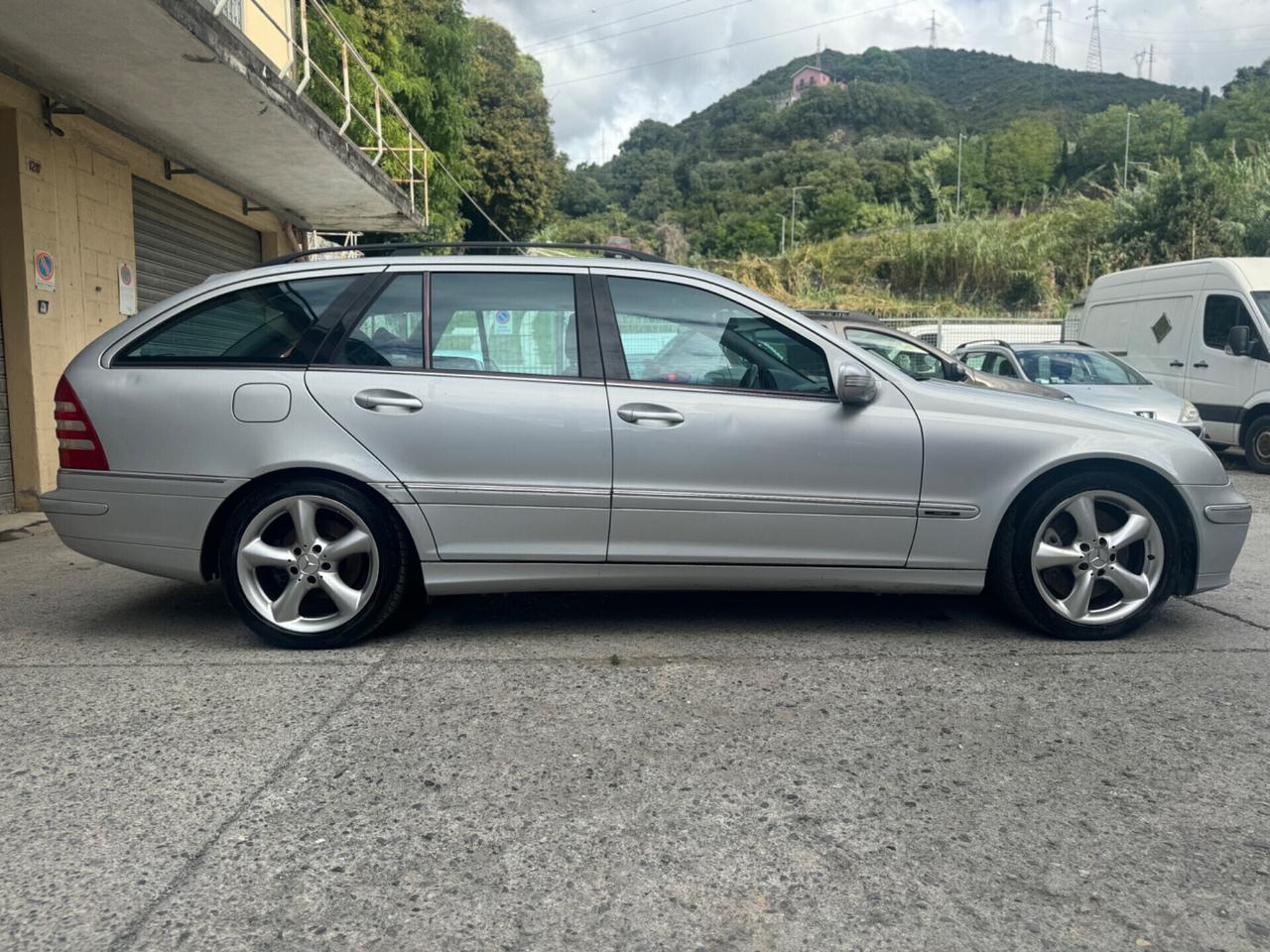 Mercedes-benz C 220 CDI 150CV S.W. Avantgarde Sport 2005