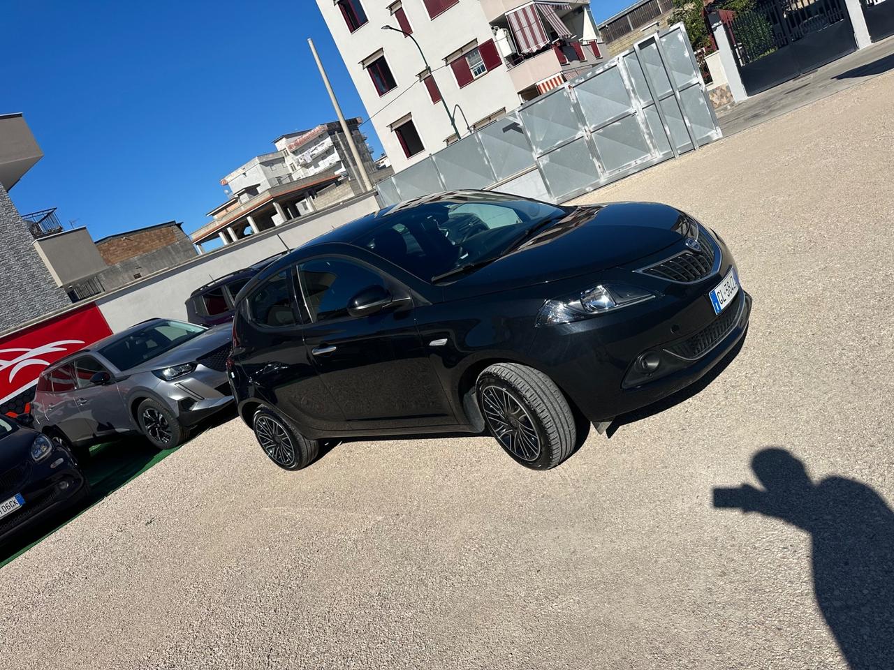 Lancia Ypsilon 1.0 FireFly 5 porte S&S Hybrid Gold