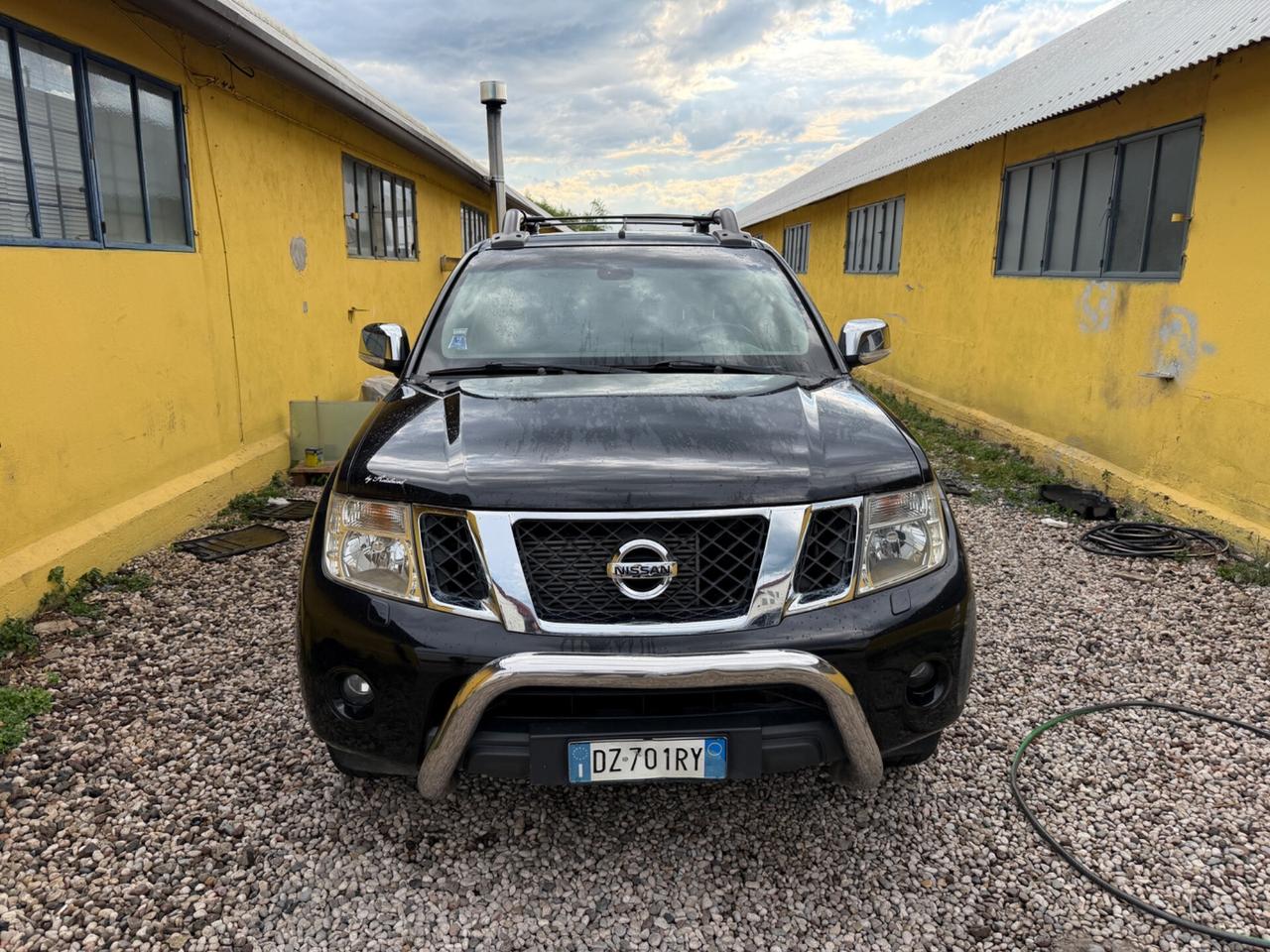 Nissan Navara 2.5 dCi 4 porte Double Cab - 2013