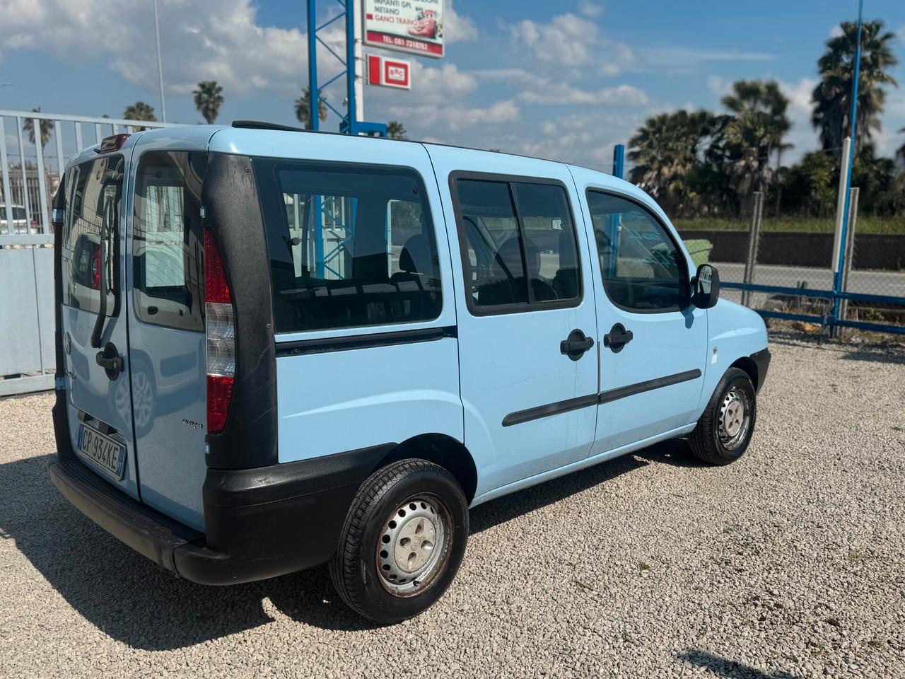 Fiat Doblo 1.3 MJT 4 porte (vettura)
