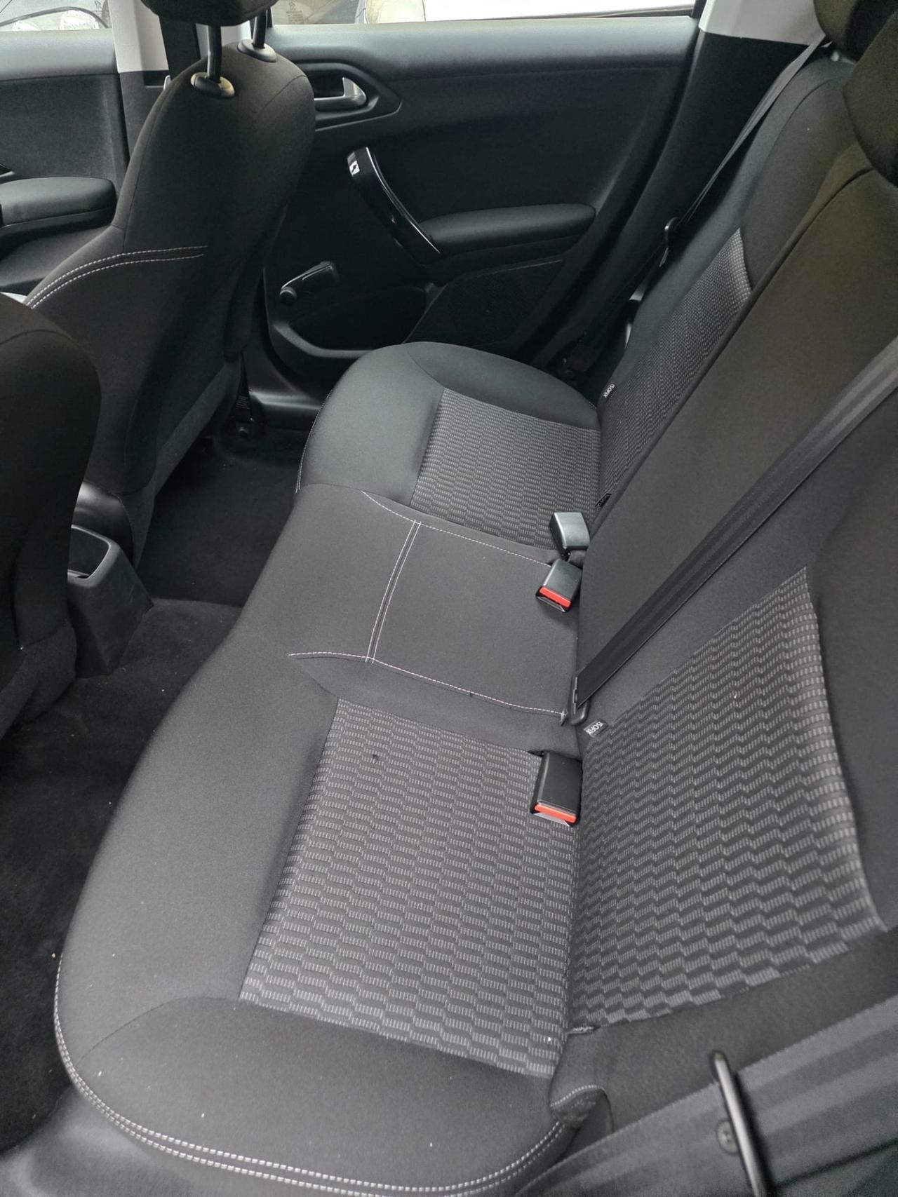 Peugeot 208 PureTech 68 5 porte Active