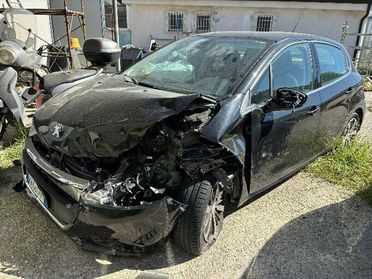 Peugeot 208 BlueHDi 75 5 porte Allure