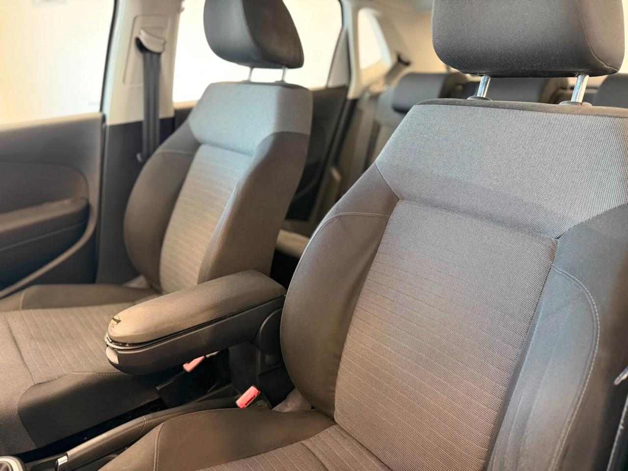 Volkswagen Polo 1.6Tdi 75cv 2011