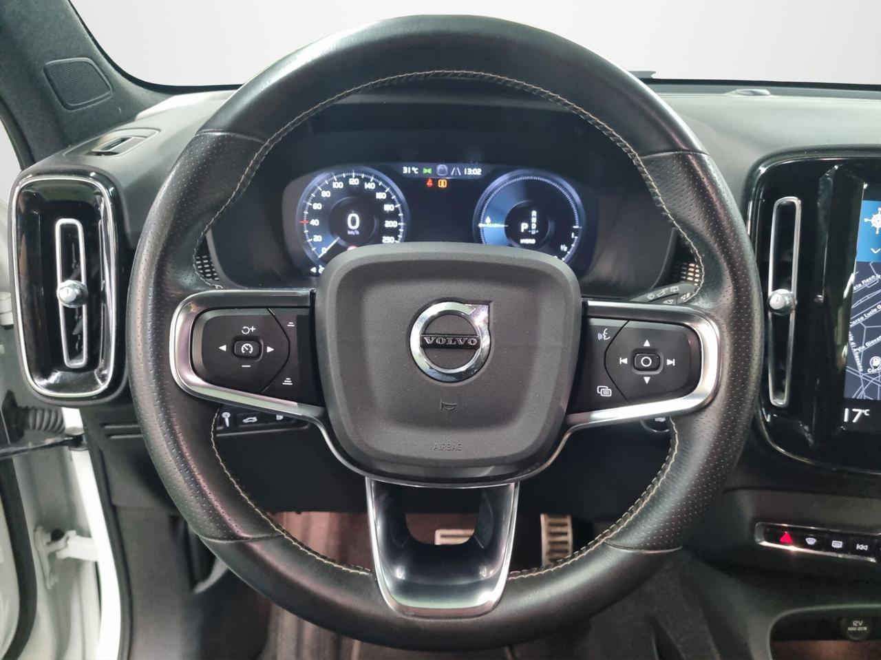 Volvo XC40 T4 Recharge Plug-in Hybrid R-design
