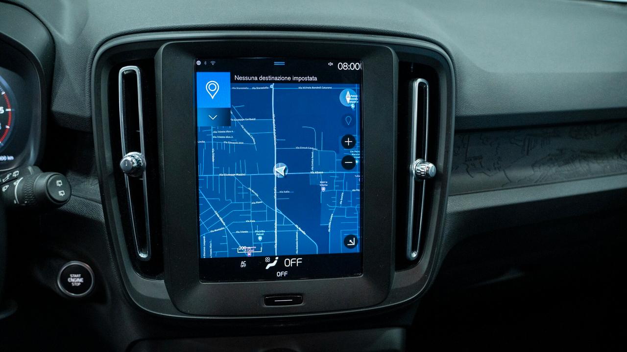 Volvo XC40 2.0 D3 150CV MOMENTUM PRO AUTO NAVI LED FULL OPTIONAL