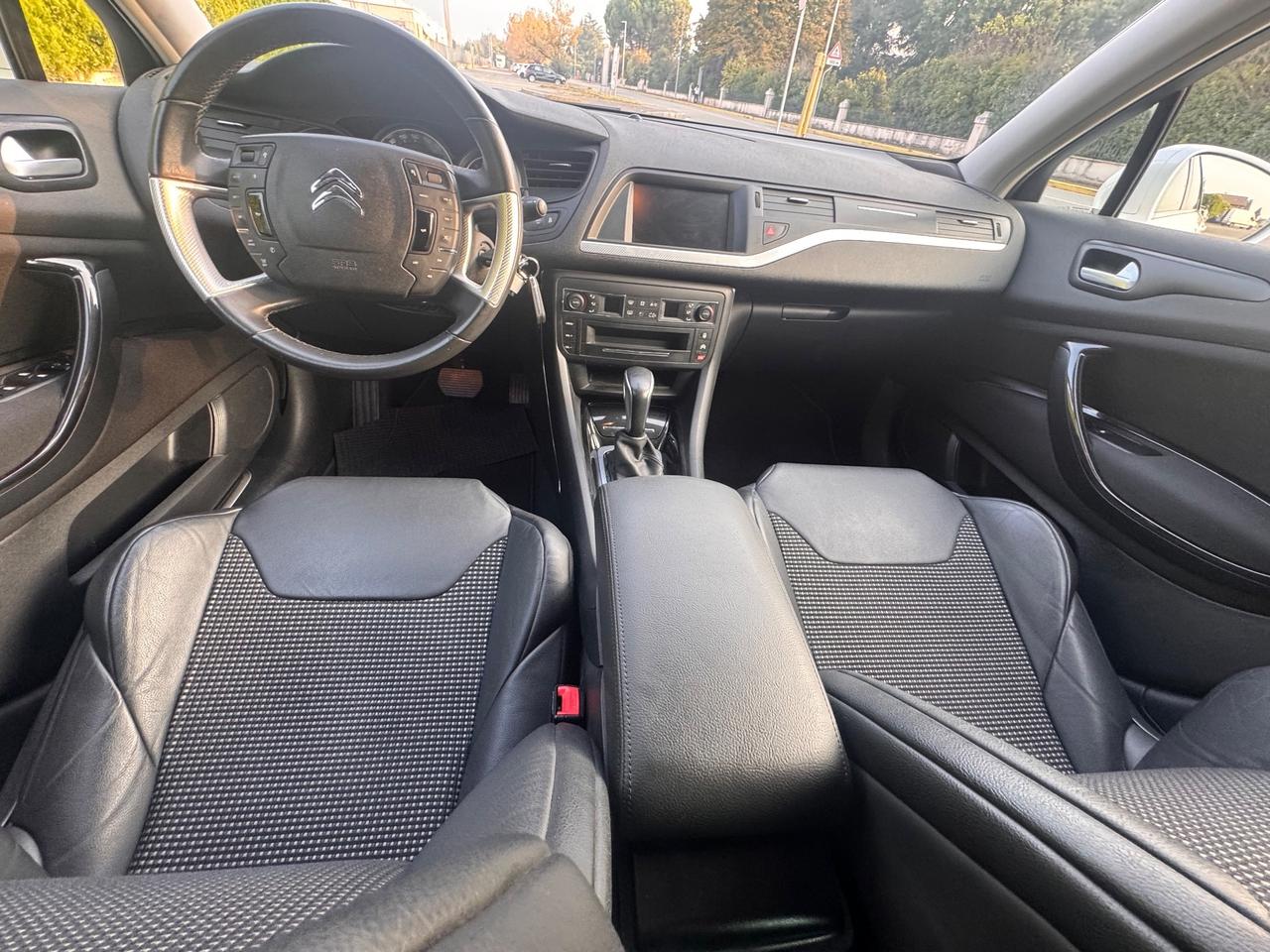 Citroen C5 BlueHDi 180 EAT6 S&S Hydractive Business Tourer