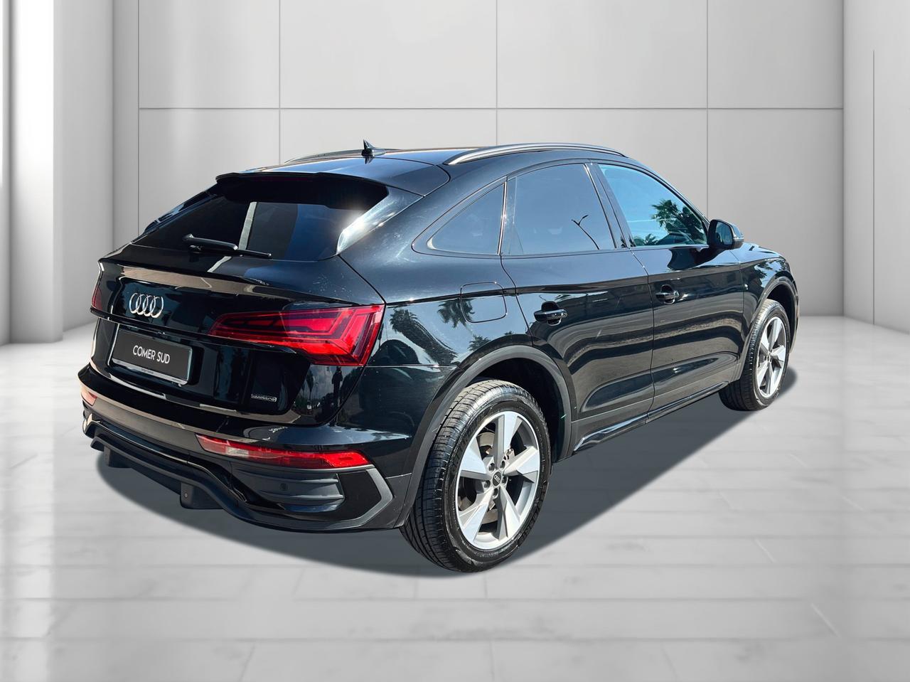 AUDI Q5 Sportback 2021 - Q5 Sportback 40 2.0 tdi mhev 12V Busines