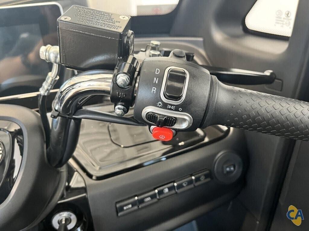 FREEDOM EVO - Macchina Senza Patente- Manubrio