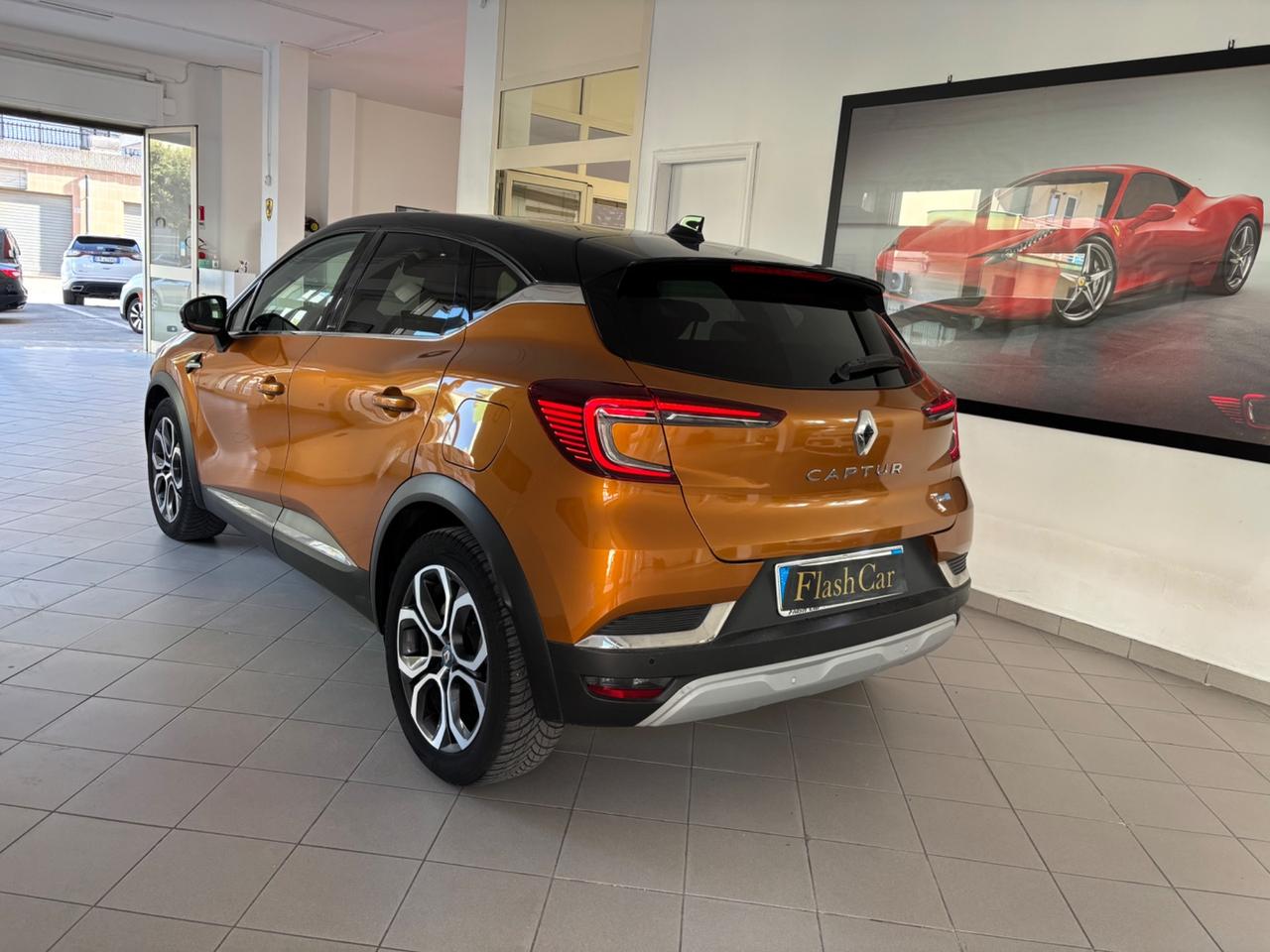 Renault Captur Plug-in Hybrid E-Tech 160 CV Intens