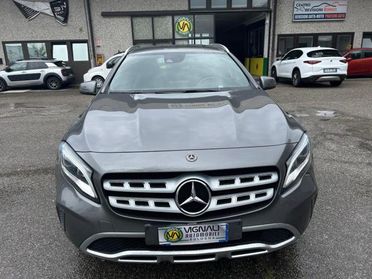 MERCEDES-BENZ GLA 200 d Automatic Business