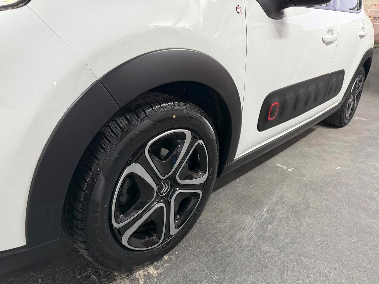 Citroen C3 PureTech 82 Shine Bicolore