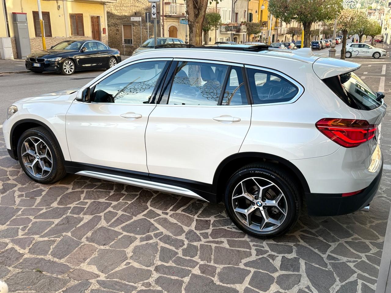 BMW X1 SDrive20d xLine FULL/LED/NAV/TETTO