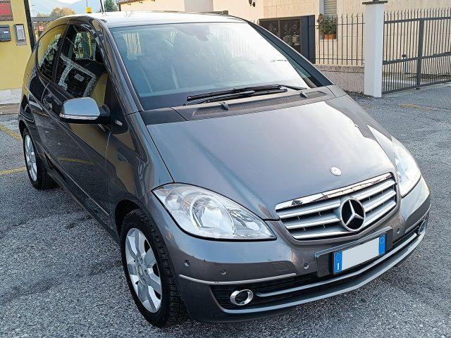 MERCEDES-BENZ A 150 BlueEFFICIENCY Coupé Elegance