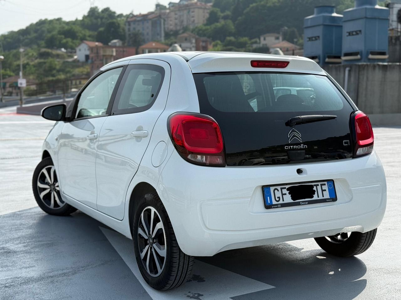 Citroen C1 VTi 72 Cv pronta consegna soli 400 km