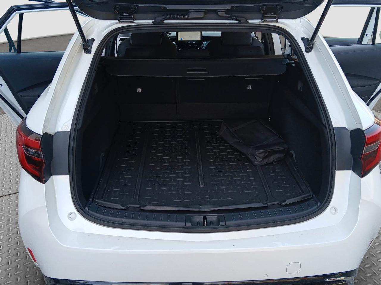 Toyota Corolla Touring Sports 1.8h Active Tech auto