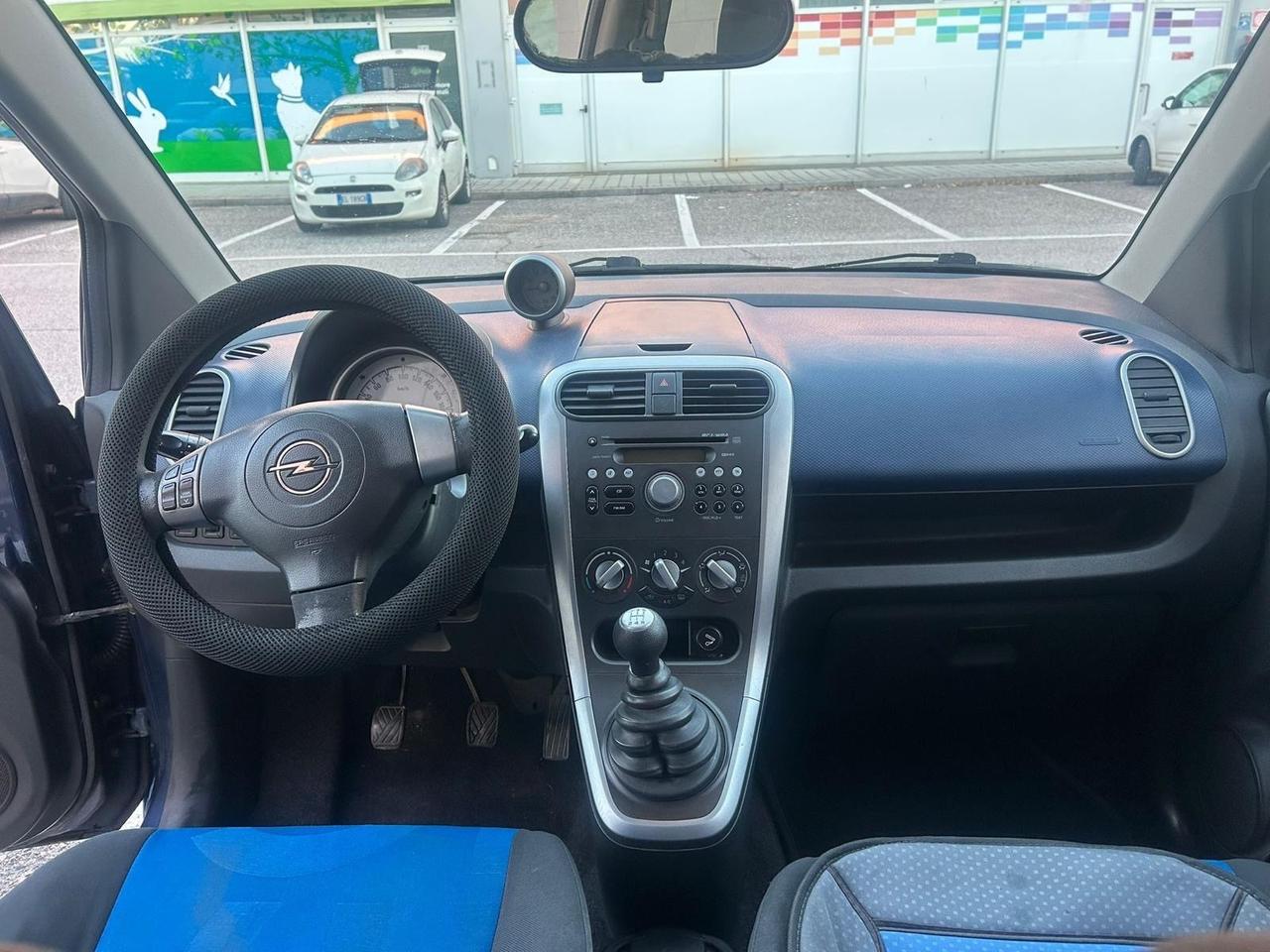 Opel Agila 1.0 Neopatentati