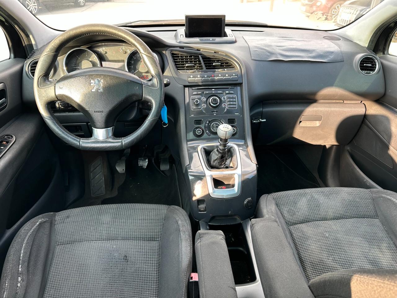 Peugeot 5008 1.6HDI*7 POSTI*111CV*TETTO PANORAMICO*