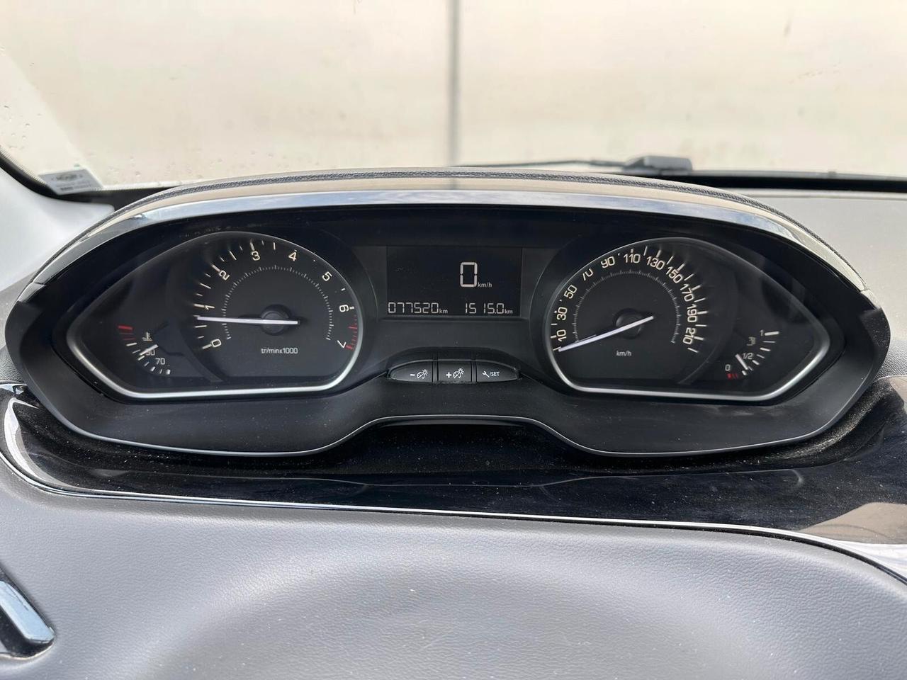 Peugeot 208 PureTech 82cv 5 porte Active