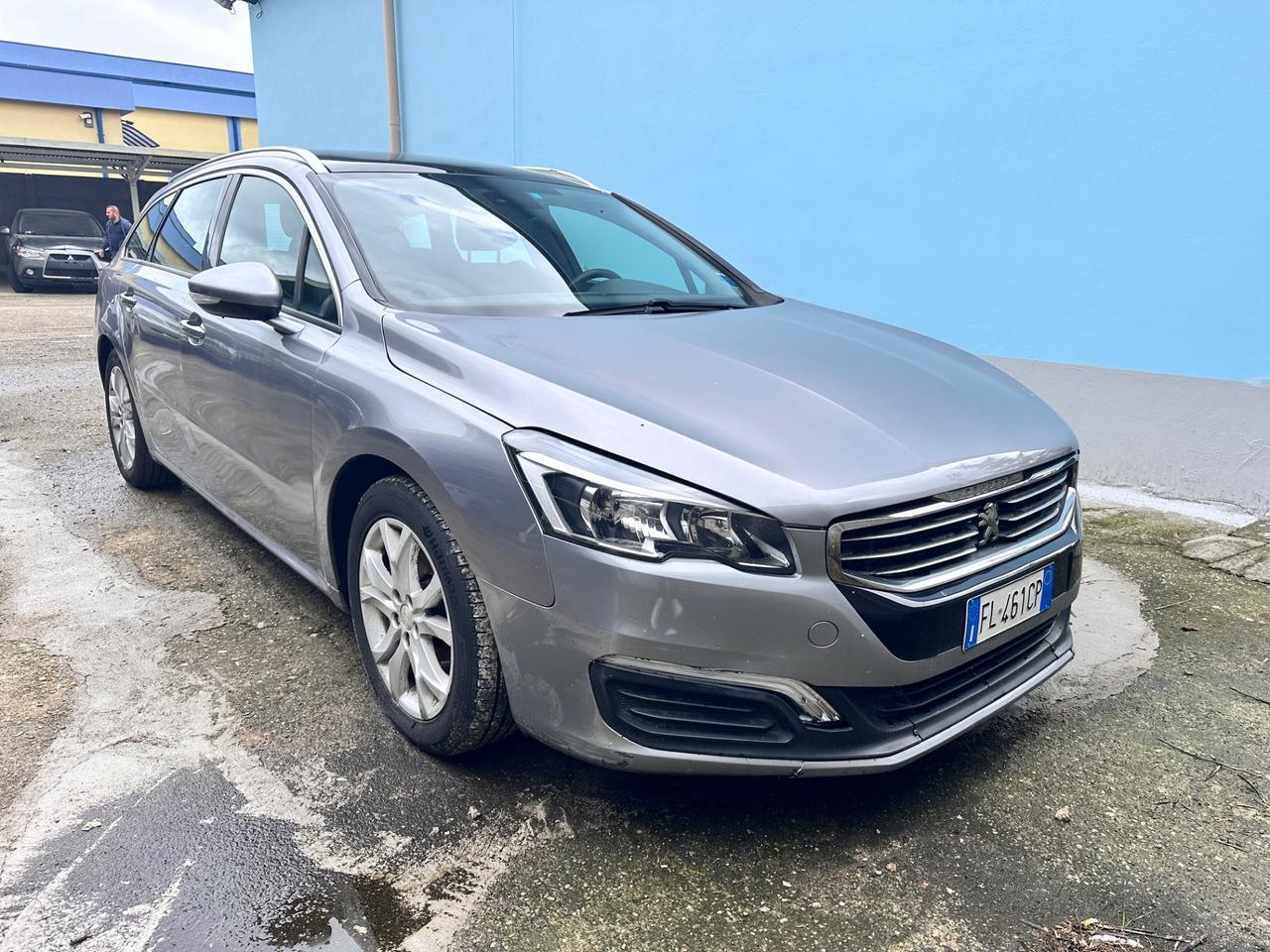 Peugeot 508 BlueHDi 120 EAT6 S&S SW Allure