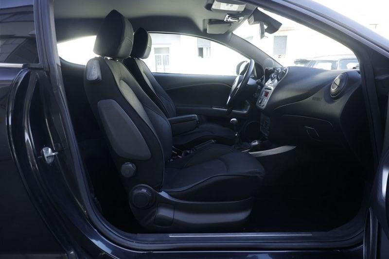 Alfa Romeo MiTo Alfa Romeo MiTo 1.3 JTDm 16V 90 CV Distinctive 66KW ANNO 2009