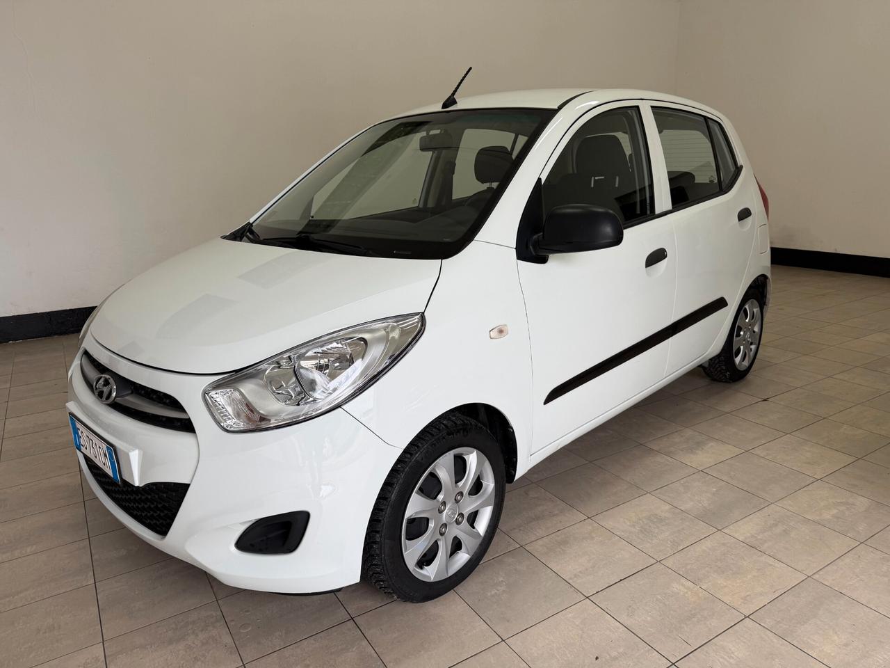 Hyundai i10 2013 1.1 12V Classic Plus CON SOLO 27000KM