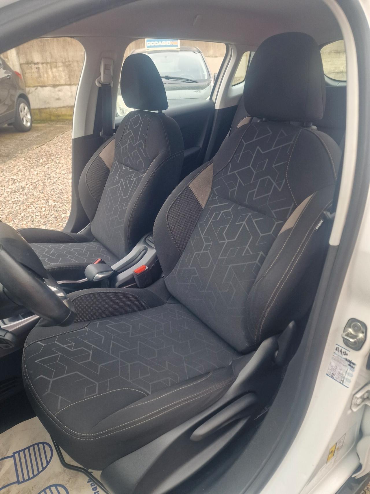 Peugeot 2008 PureTech 82 Active