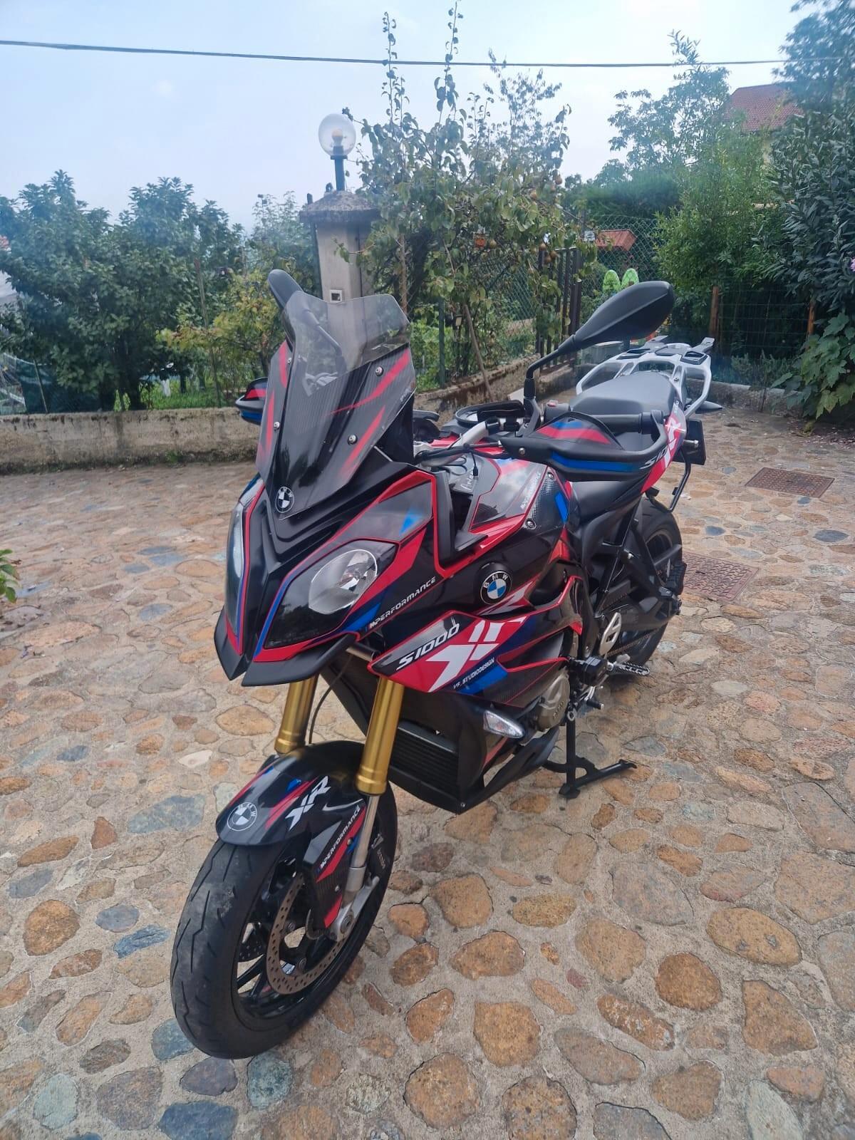 Bmw M 1000 XR