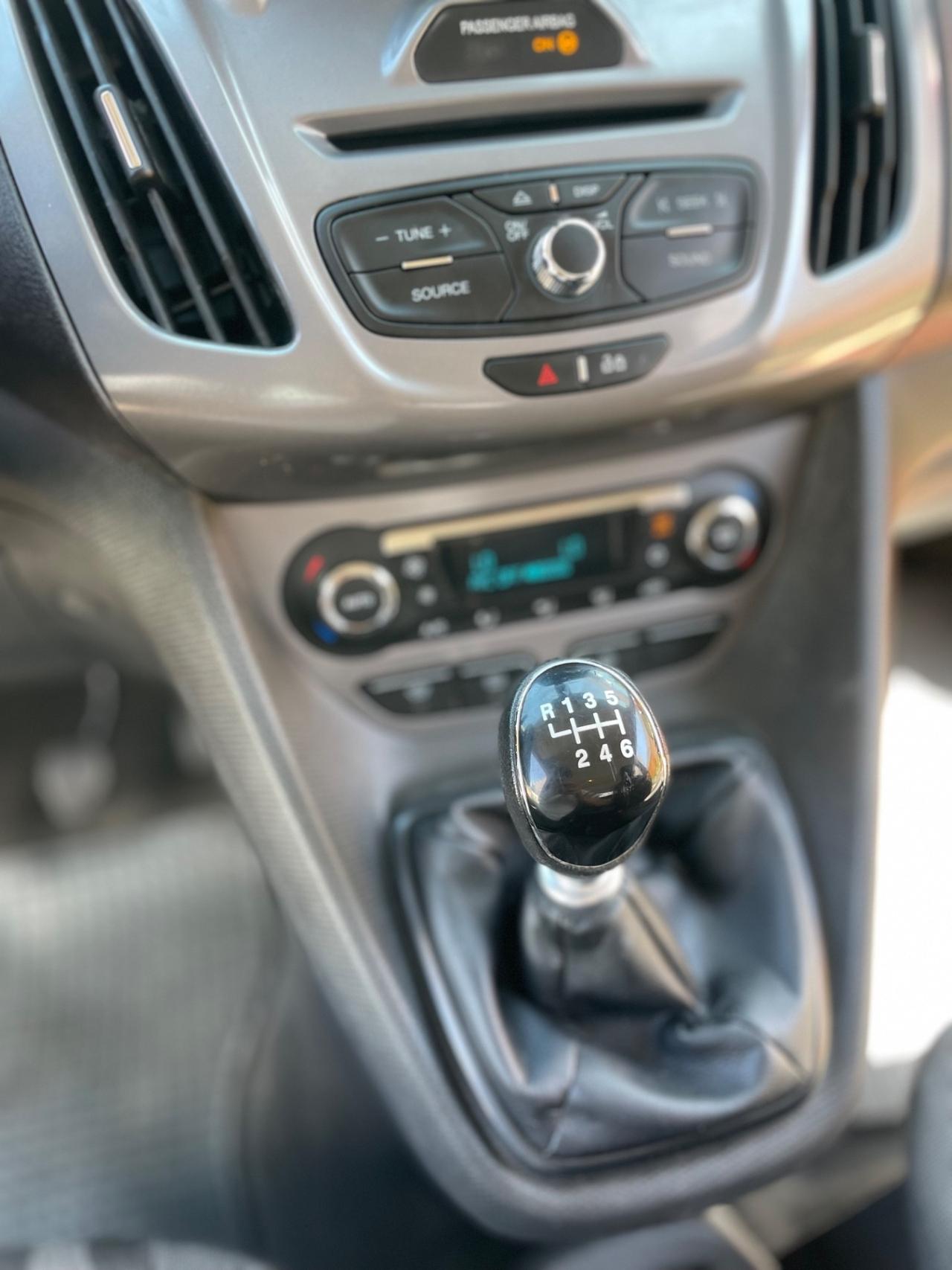 Ford Tourneo Connect Tourneo Connect 1.5 TDCi 120 CV Titanium
