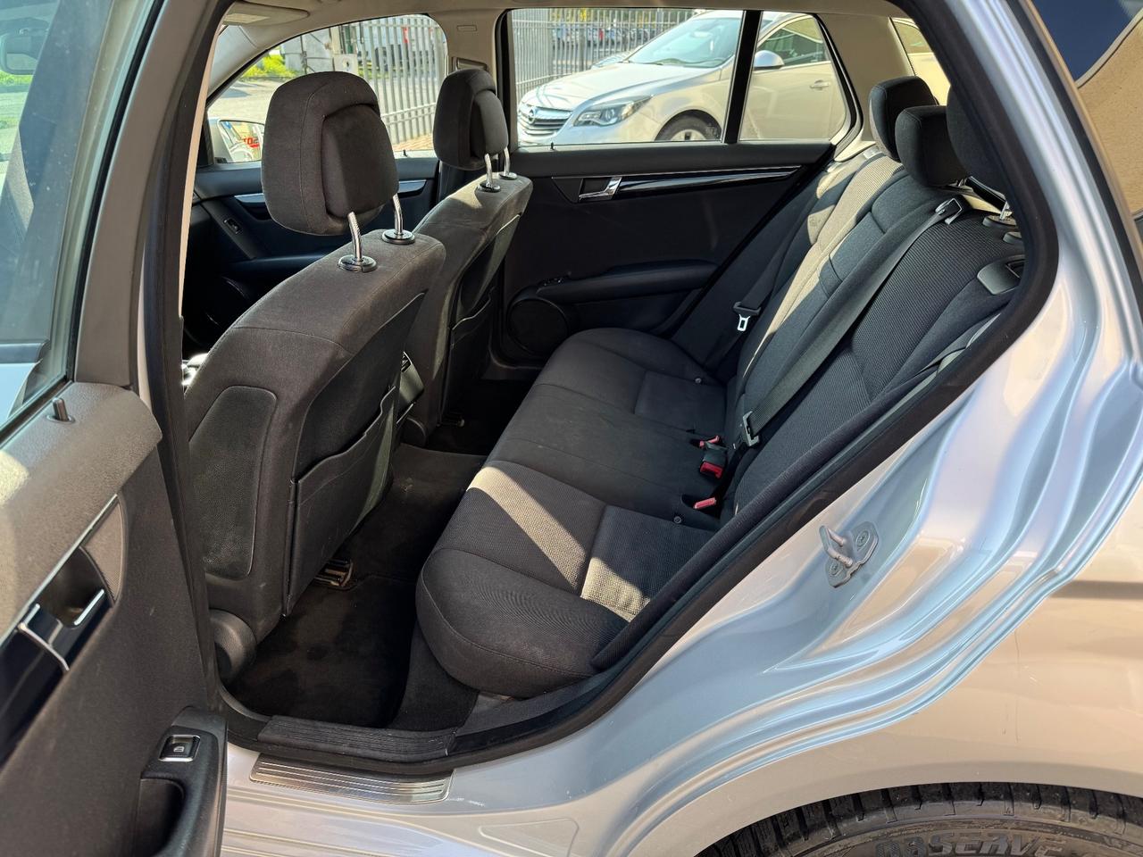 Mercedes-benz C 250 CDI BlueEFFICIENCY Avantgarde