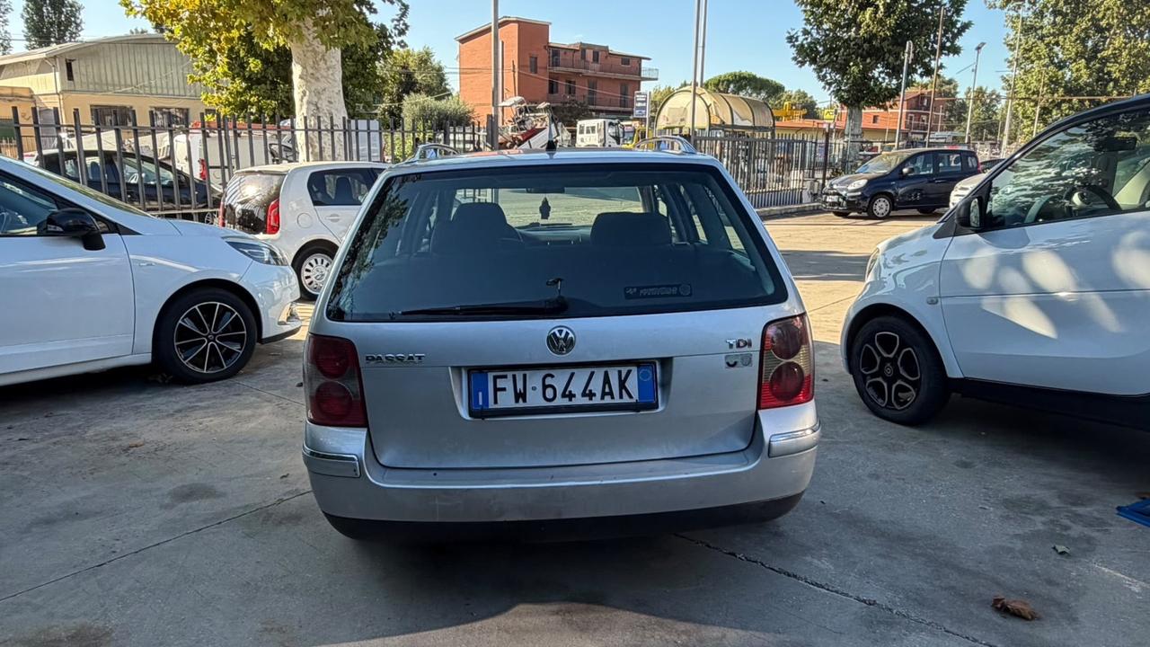 Volkswagen Passat 1.9 TDI/130 CV cat Var. H.line