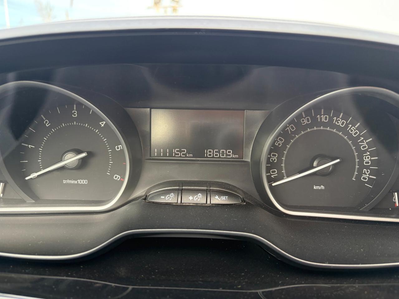 PEUGEOT 2008 1.6 HDI 99CV 111.000 KM UNICOPROPRIETARIO