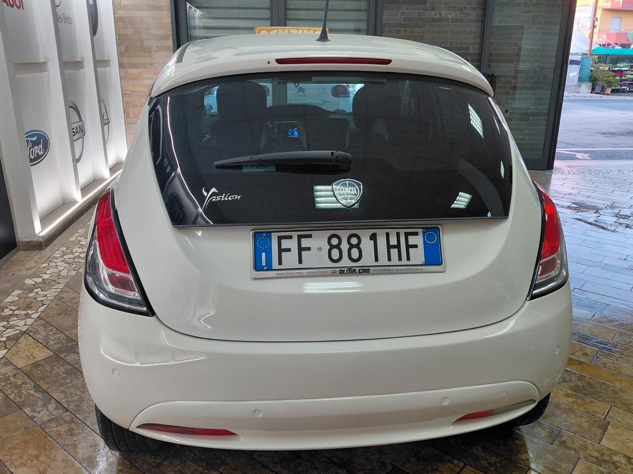 Lancia Ypsilon 1.2 69 CV 5 porte Mya soli 96000 km