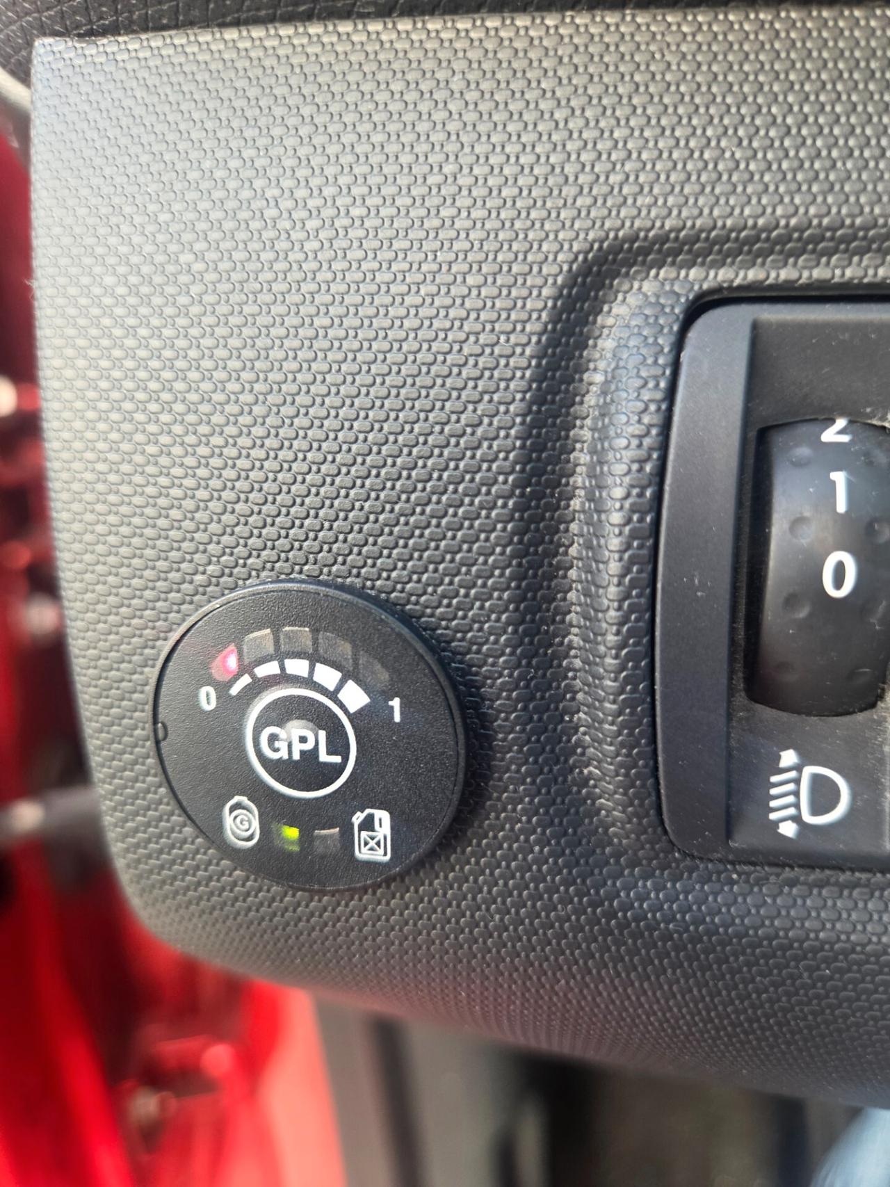 Renault Clio 1.2 75CV GPL 5 porte Live