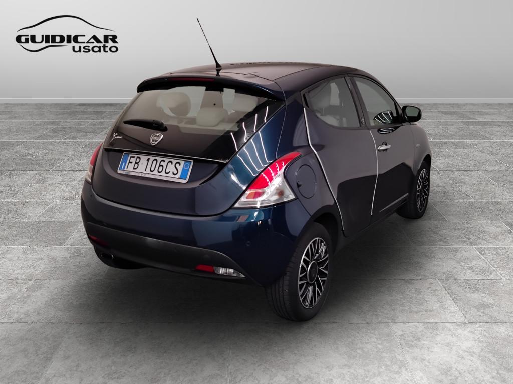 LANCIA Ypsilon III 2011 - Ypsilon 1.2 8v Platinum 69cv E6