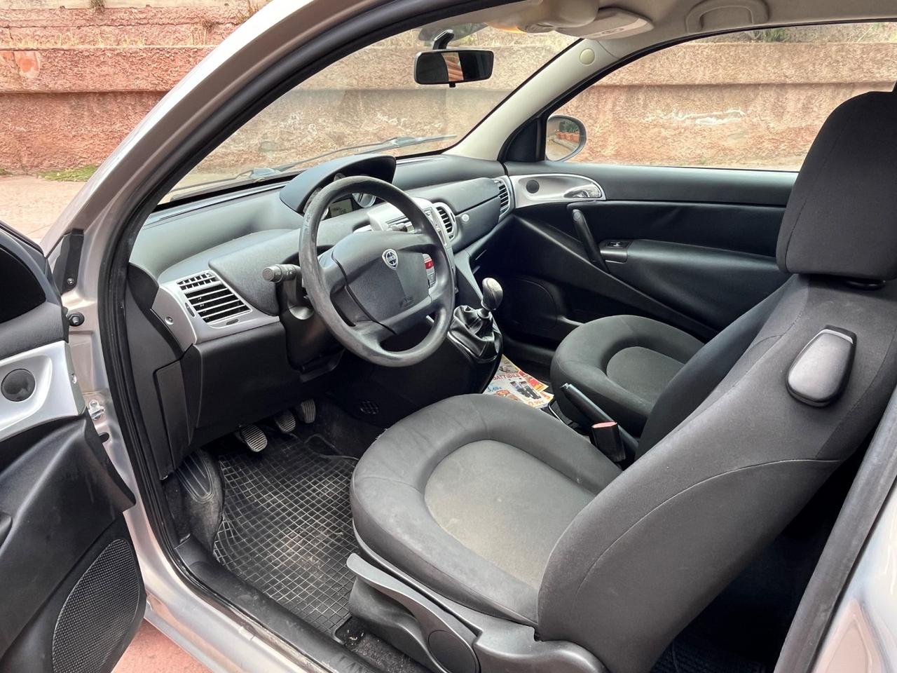 Lancia Ypsilon 1.2 - 2011