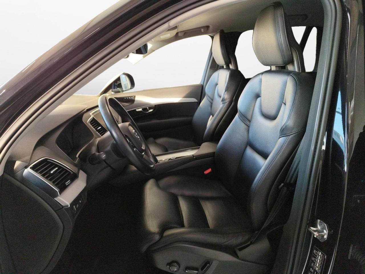 Volvo XC90 2.0 t8 phev R-design awd 303cv 7 Posti