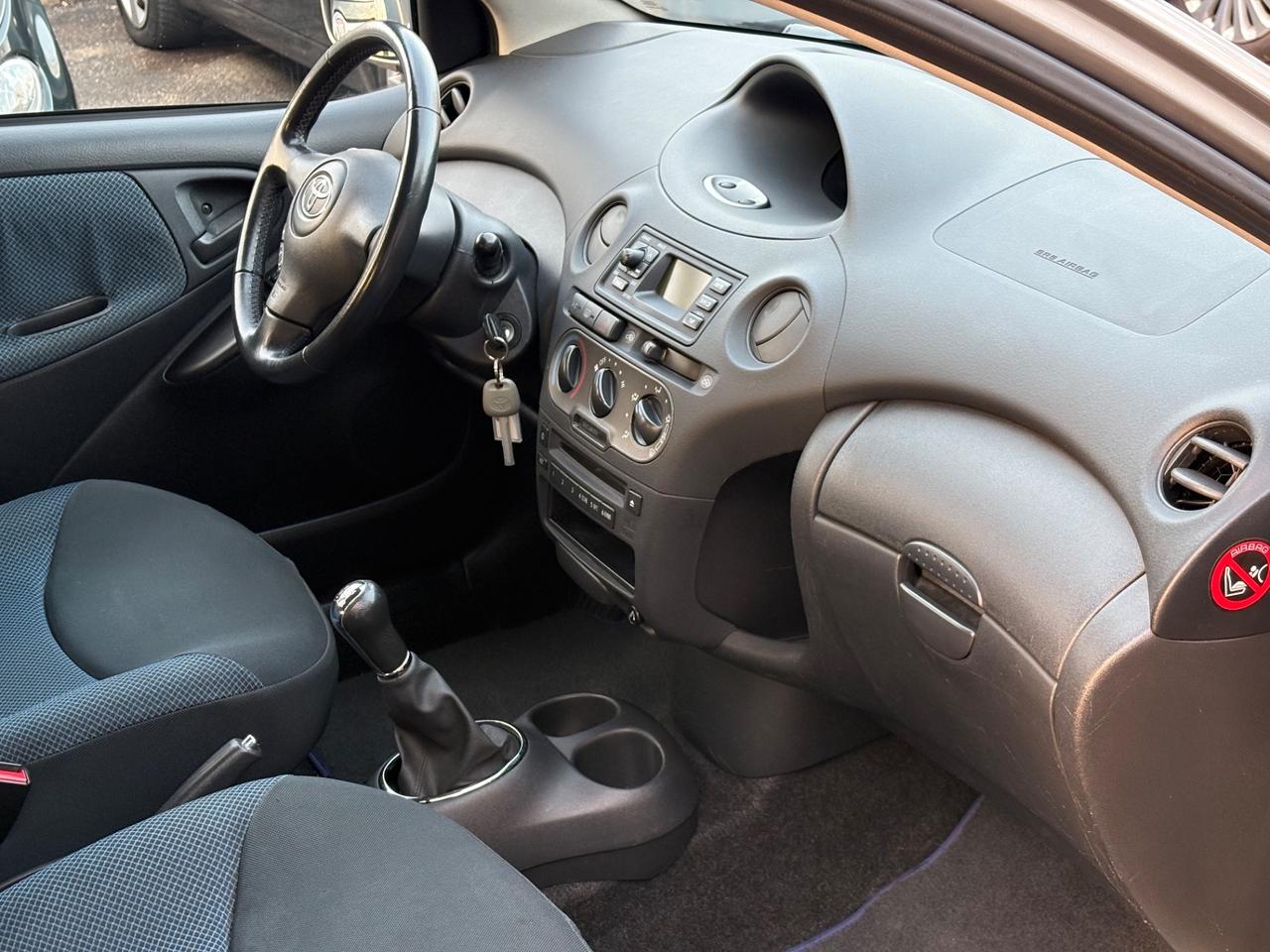 Toyota Yaris 1.0i 16V cat 5 porte Sol UNICO PROPRIETARIO