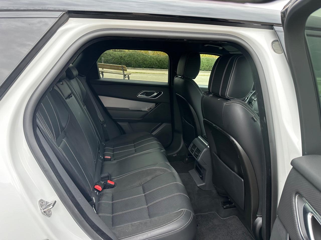 Velar 2.0D I4 240 CV R-Dynamic PREZZO REALE