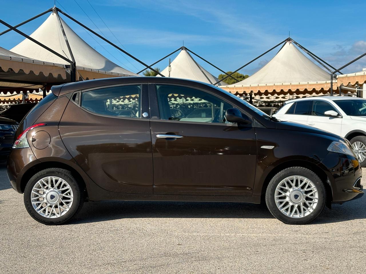 LANCIA Ypsilon 1.2 69 CV 5 porte GPL Ecochic Gold